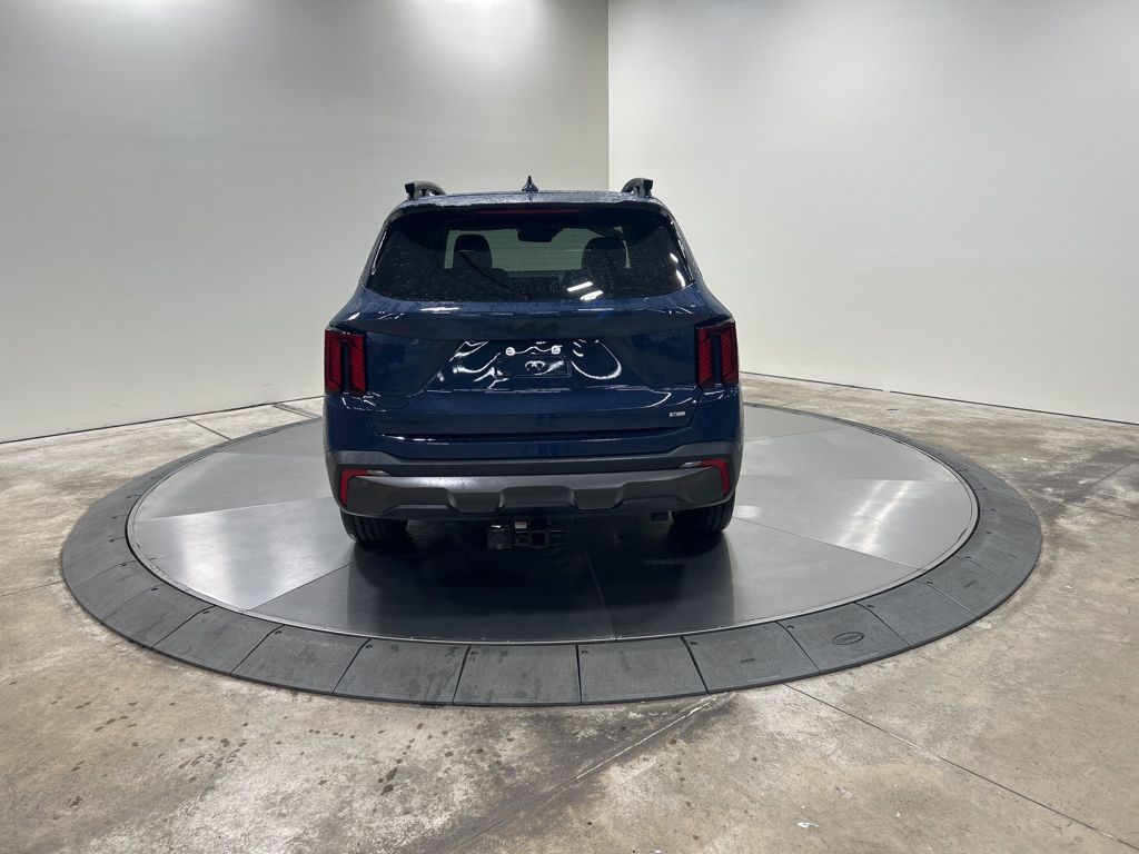 new 2025 Kia Sorento car, priced at $42,663
