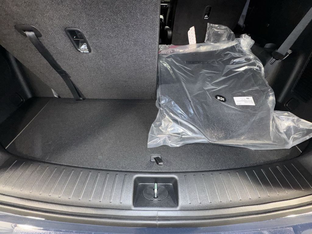 new 2025 Kia Sorento car, priced at $42,312