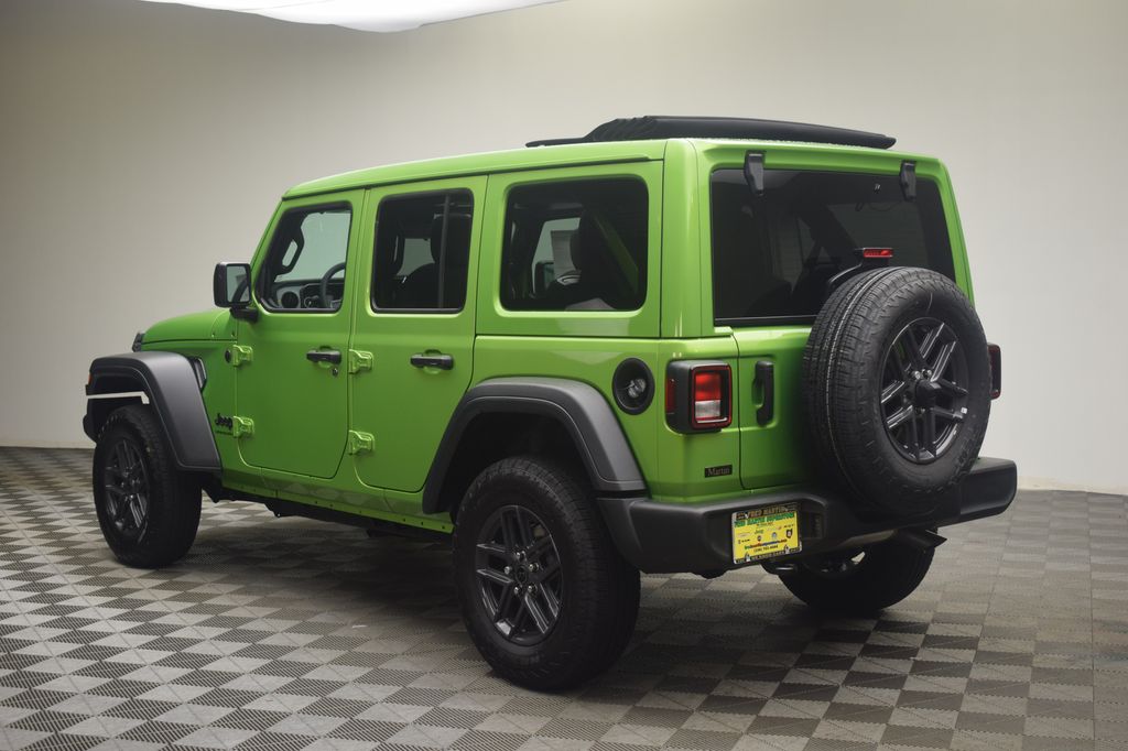 new 2025 Jeep Wrangler car, priced at $43,220