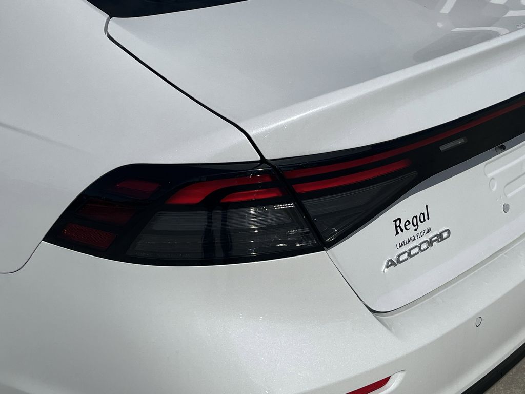 new 2025 Honda Accord Hybrid car, priced at $39,269