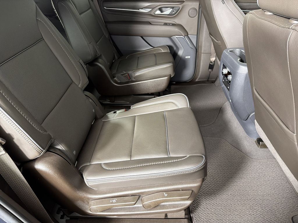 used 2022 GMC Yukon car, priced at $59,995