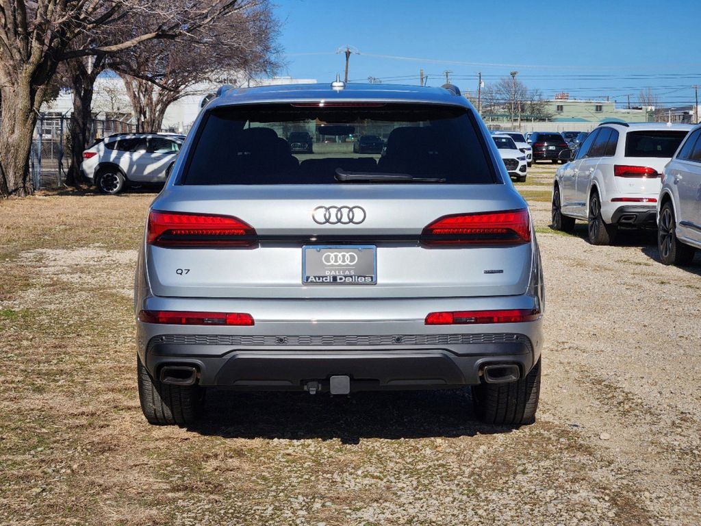 new 2025 Audi Q7 car, priced at $92,350