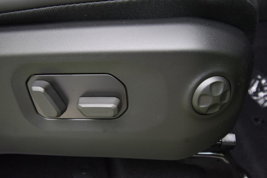 new 2025 Jeep Gladiator car, priced at $55,906