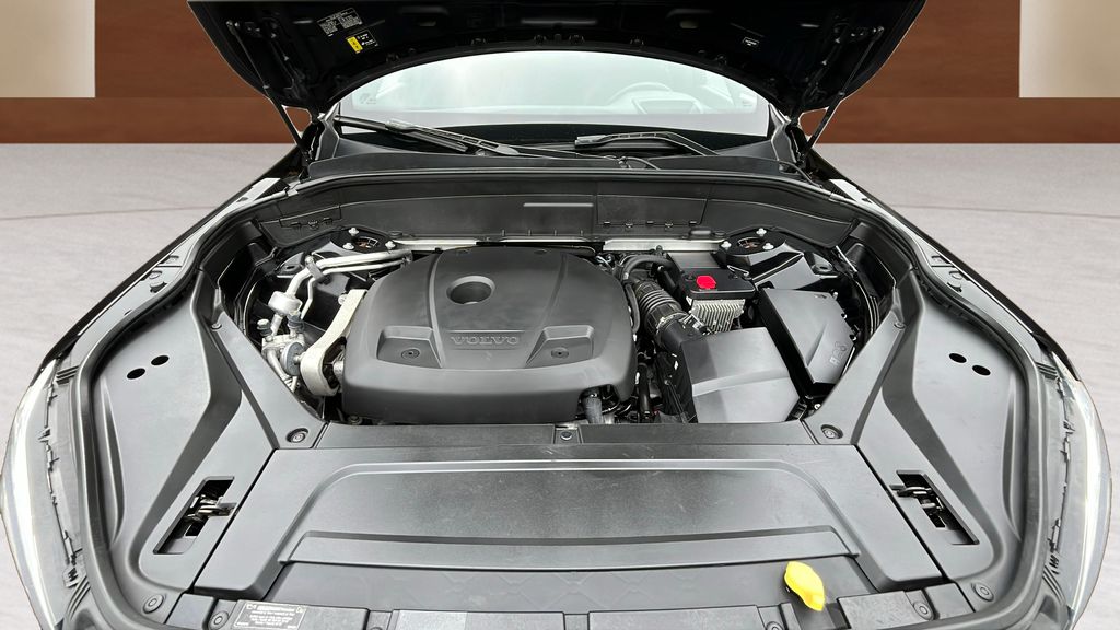 used 2022 Volvo XC90 car, priced at $35,400