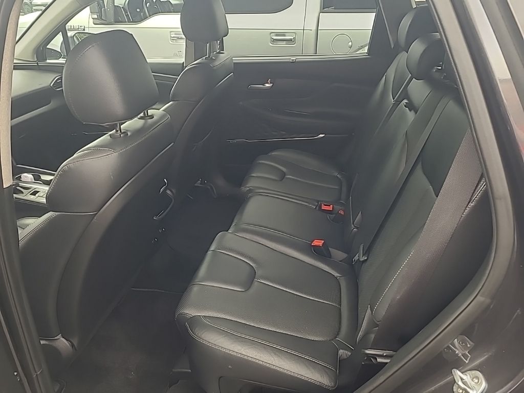 used 2020 Hyundai Santa Fe car, priced at $16,991