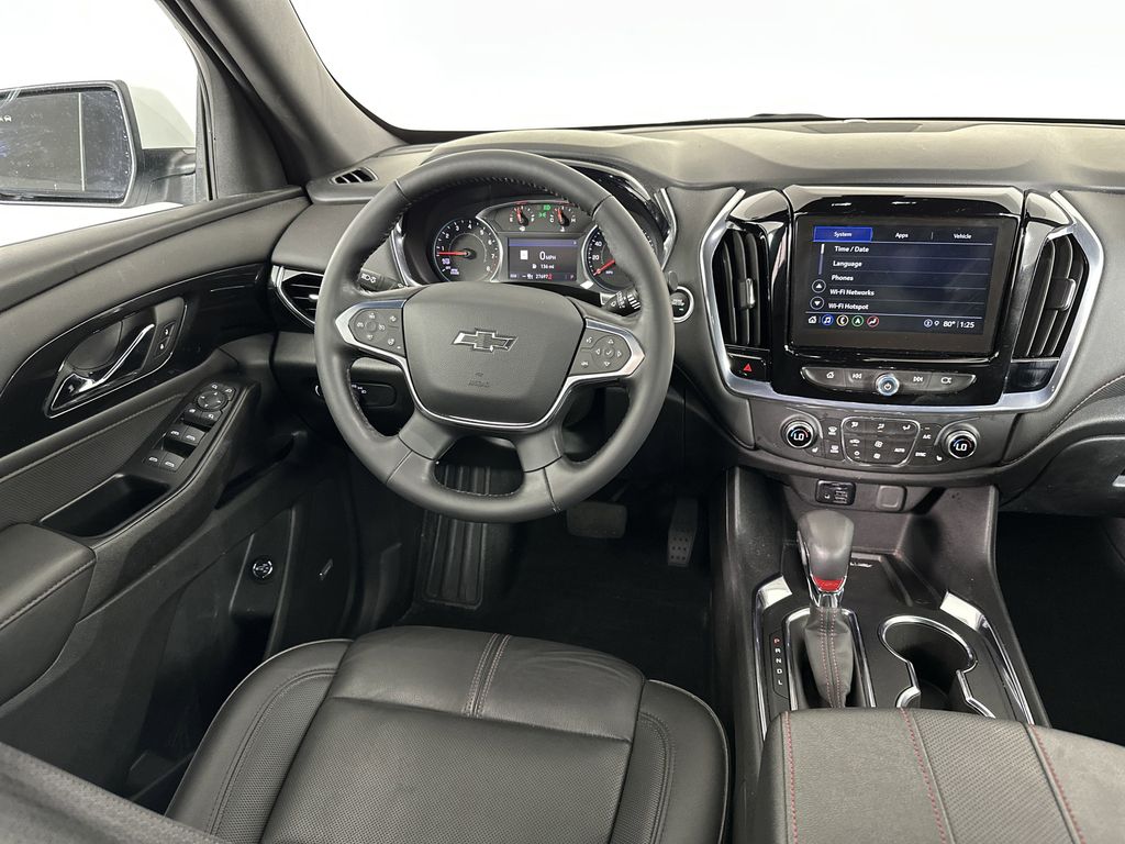 used 2022 Chevrolet Traverse car, priced at $32,988