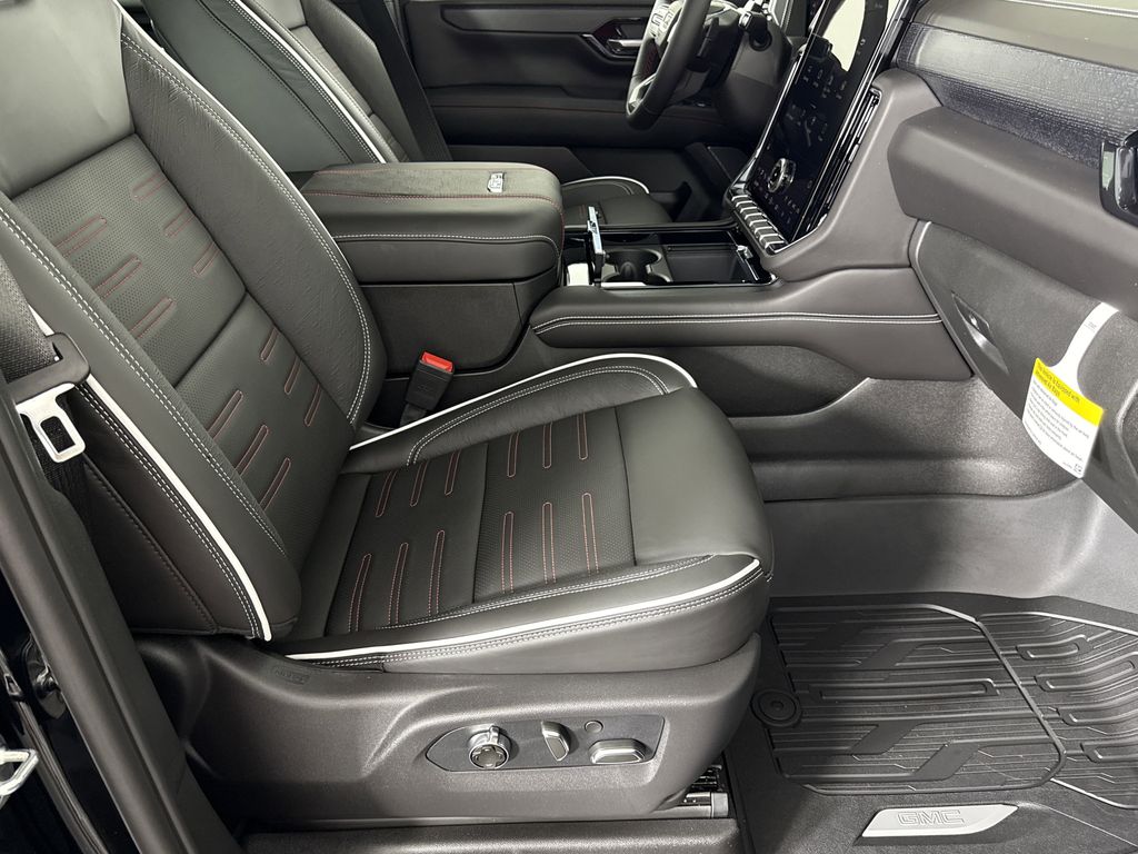 new 2025 GMC Yukon car, priced at $97,789