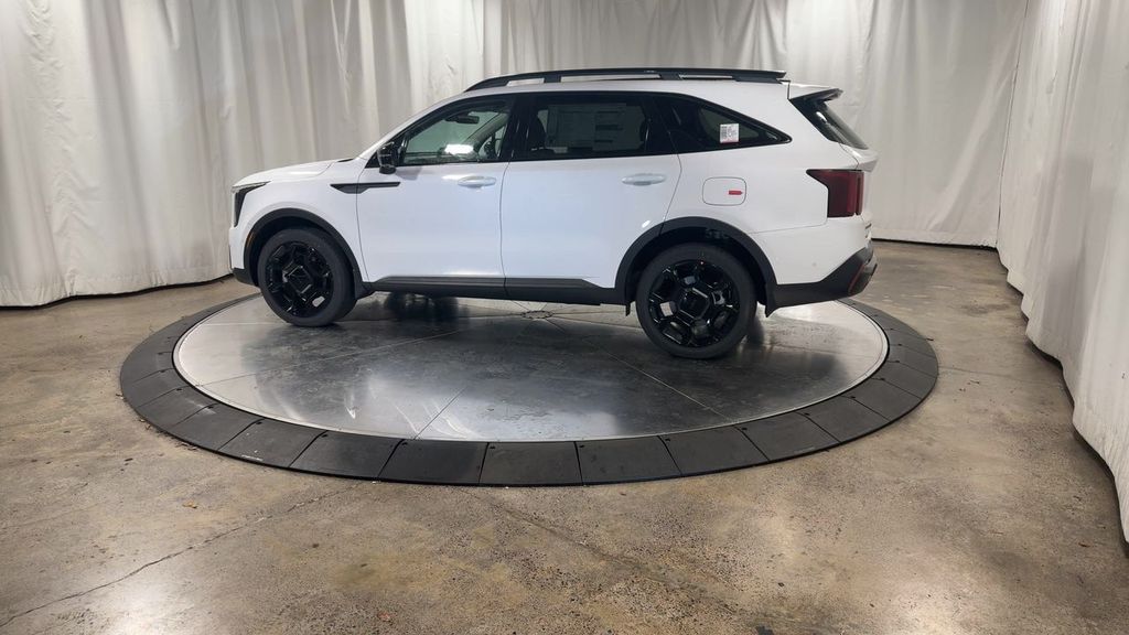 new 2025 Kia Sorento car, priced at $43,564