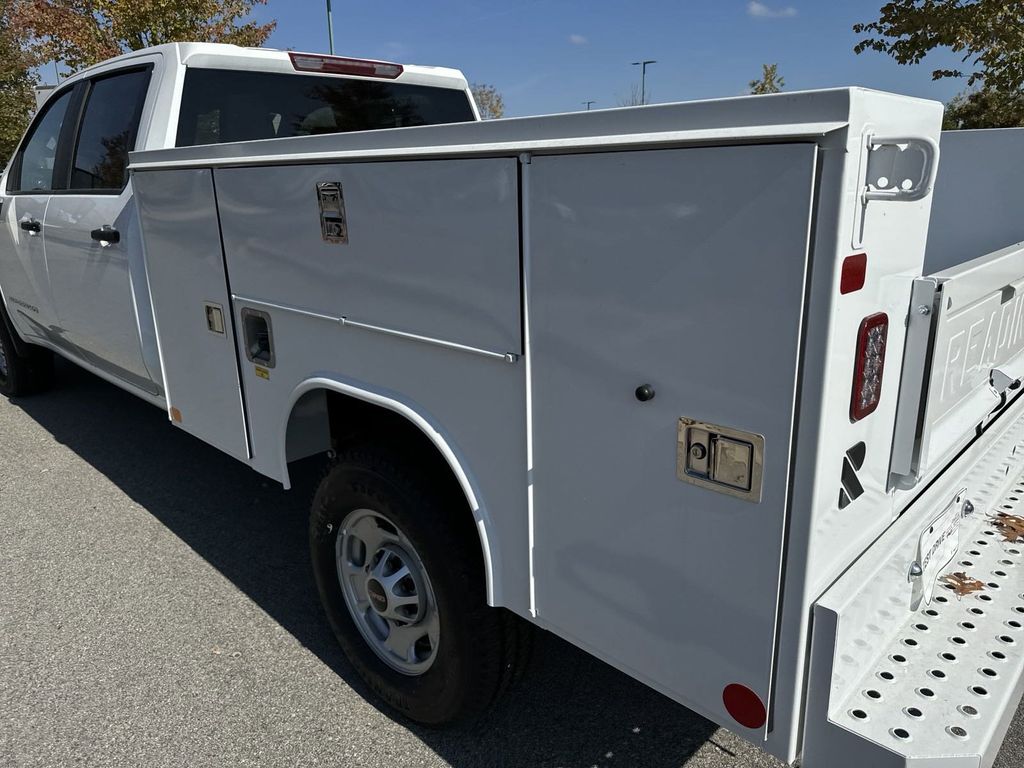 new 2024 GMC Sierra 2500HD car, priced at $49,778