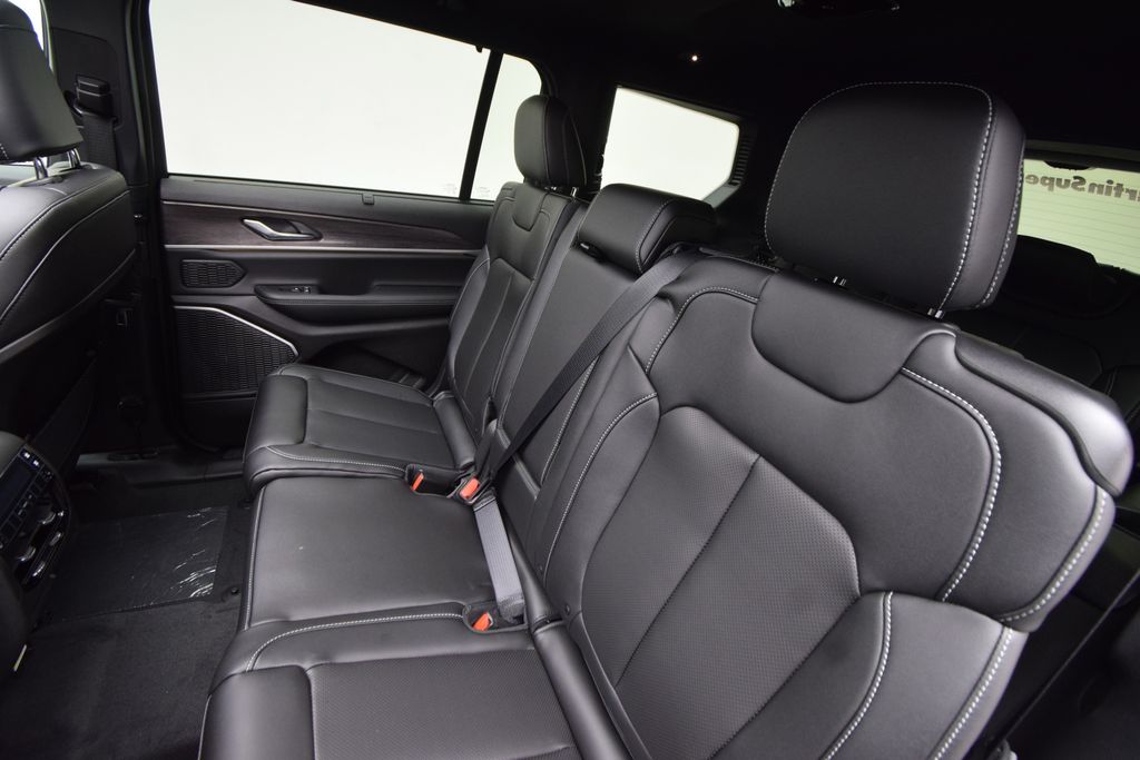 new 2025 Jeep Grand Cherokee L car, priced at $50,985