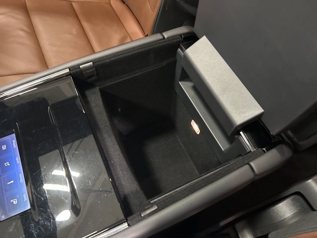 used 2024 Lincoln Navigator L car, priced at $76,329