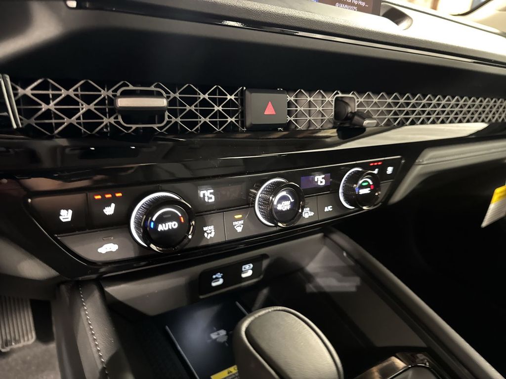 new 2025 Honda Accord Hybrid car, priced at $40,495