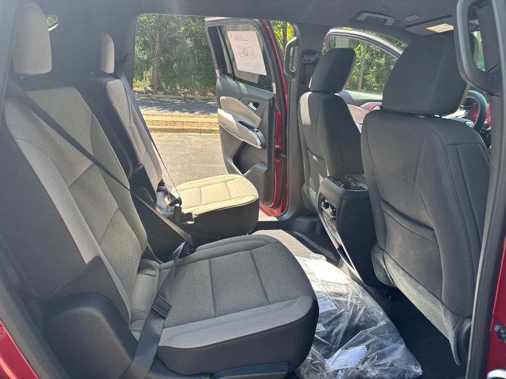 new 2025 Chevrolet Traverse car, priced at $45,190
