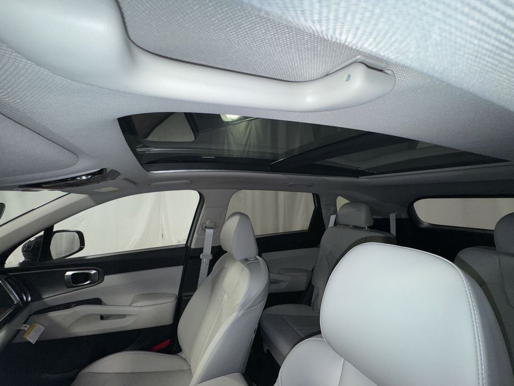 new 2025 Kia Sorento car, priced at $42,071