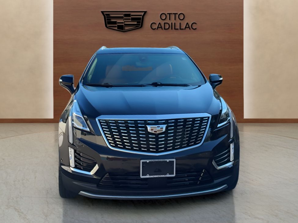 used 2022 Cadillac XT5 car, priced at $36,900