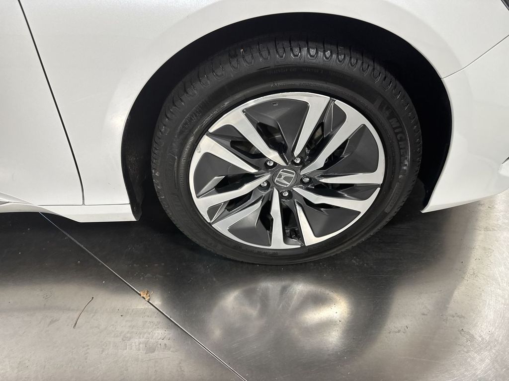 used 2022 Honda Accord Hybrid car, priced at $23,418