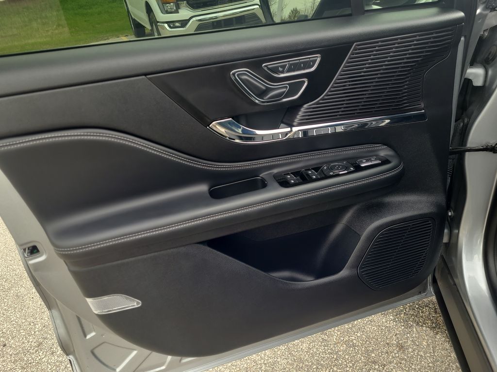 used 2022 Lincoln Corsair car, priced at $28,768
