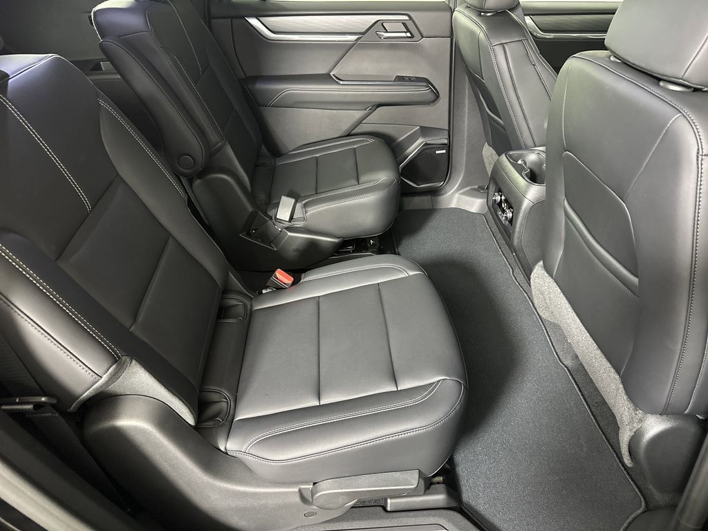 new 2025 GMC Acadia car, priced at $45,425