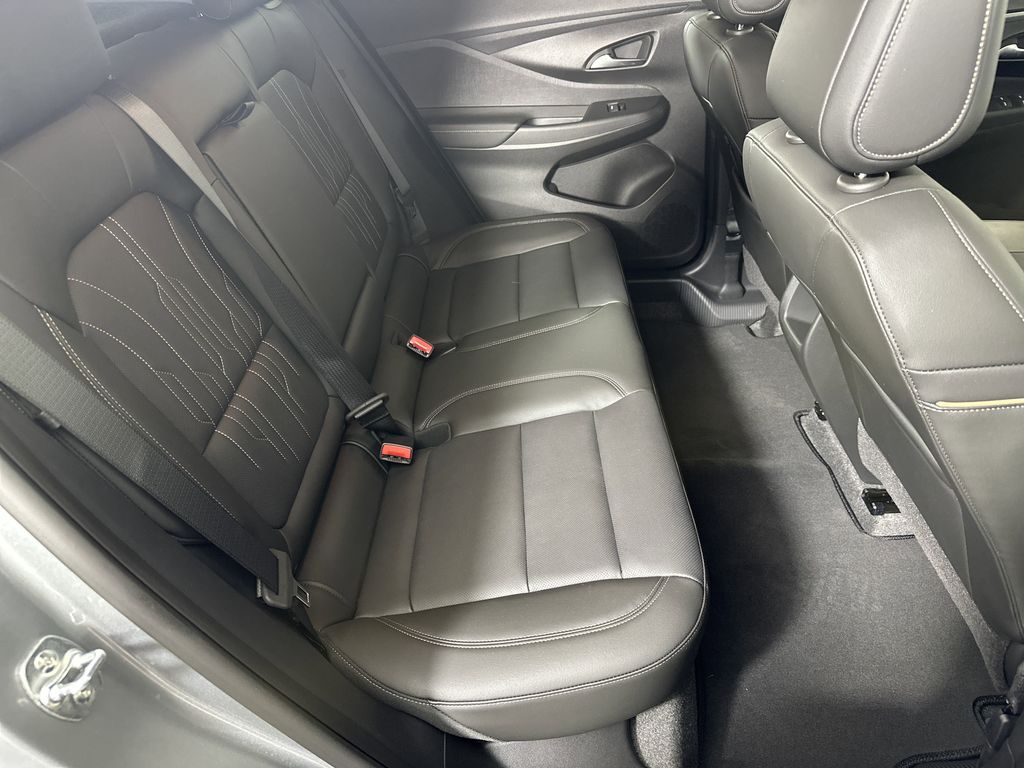 new 2025 Buick Envista car, priced at $31,085