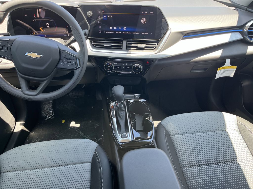 new 2025 Chevrolet Trax car, priced at $22,862