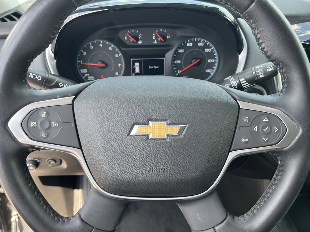 used 2021 Chevrolet Traverse car, priced at $25,477