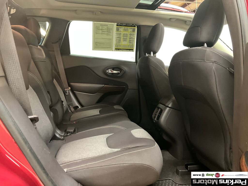 used 2014 Jeep Cherokee car, priced at $12,138