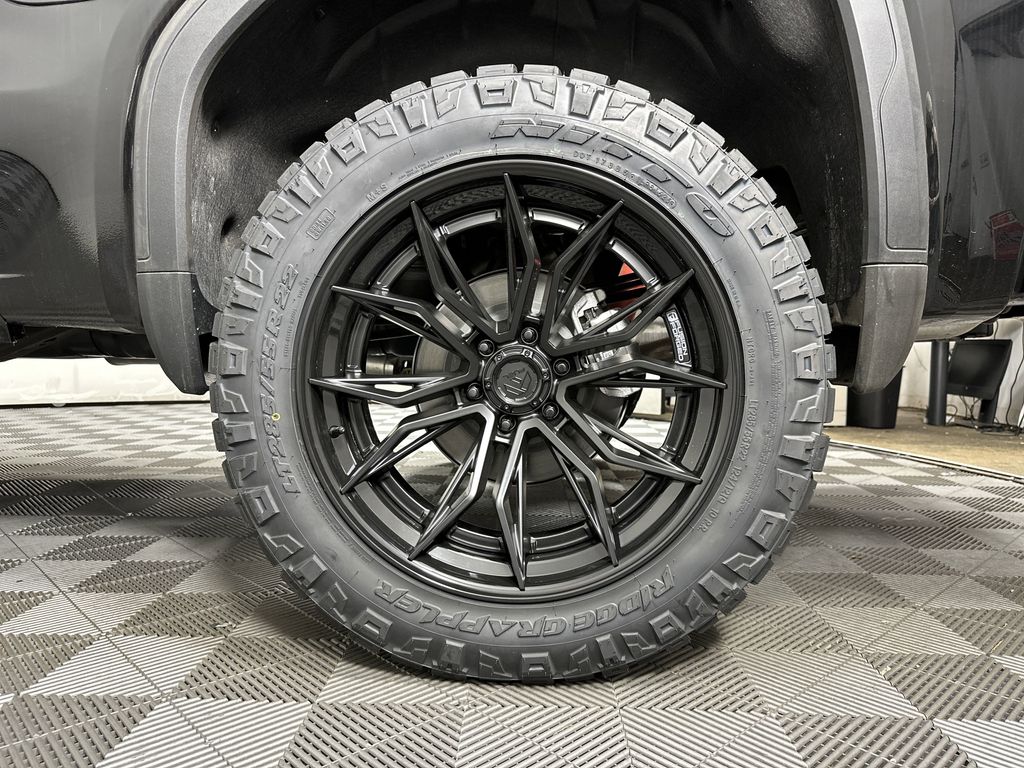 new 2025 GMC Sierra 1500 car, priced at $69,299
