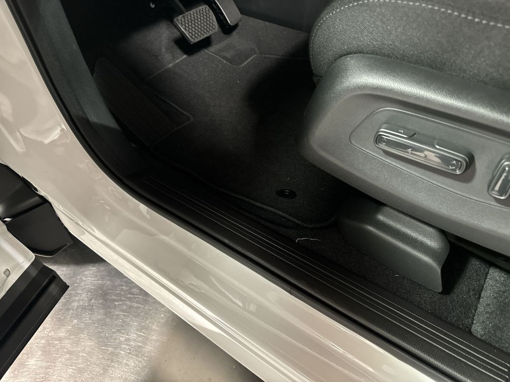 new 2025 Honda CR-V car, priced at $35,700