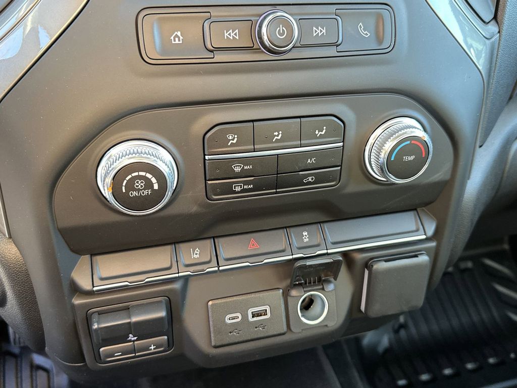 new 2025 GMC Sierra 3500HD car, priced at $55,968