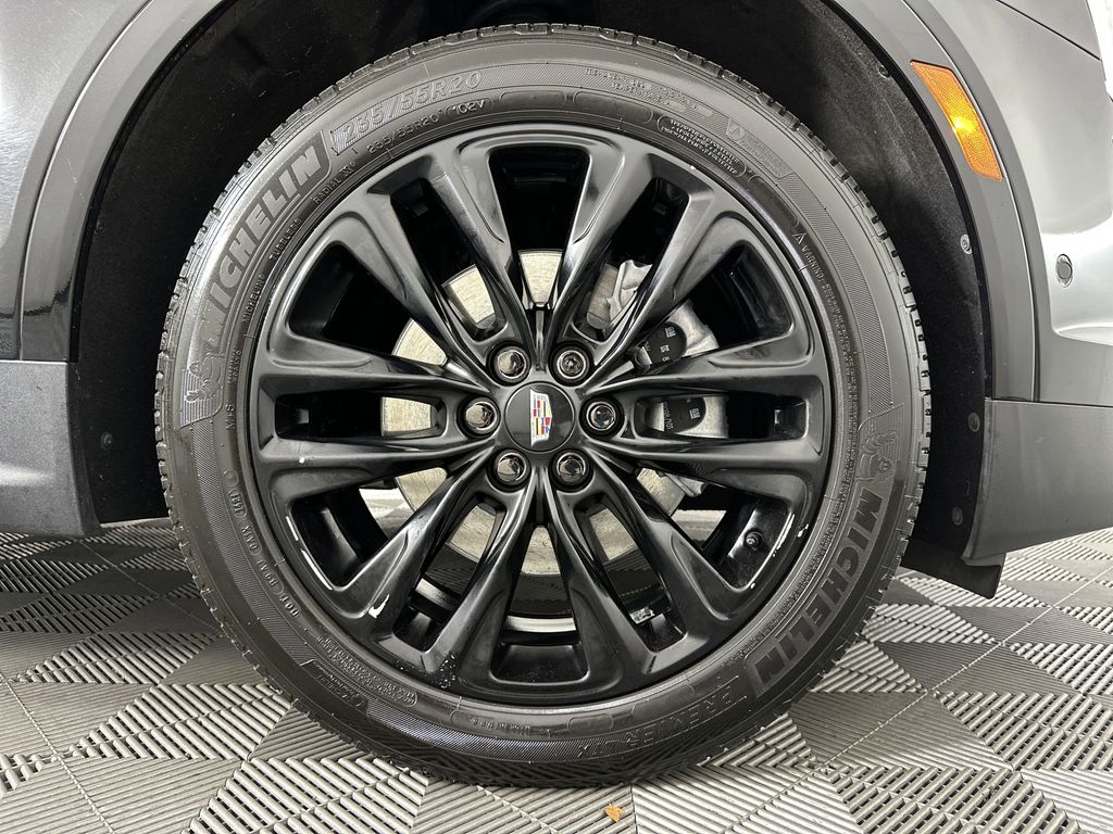 used 2021 Cadillac XT5 car, priced at $31,547