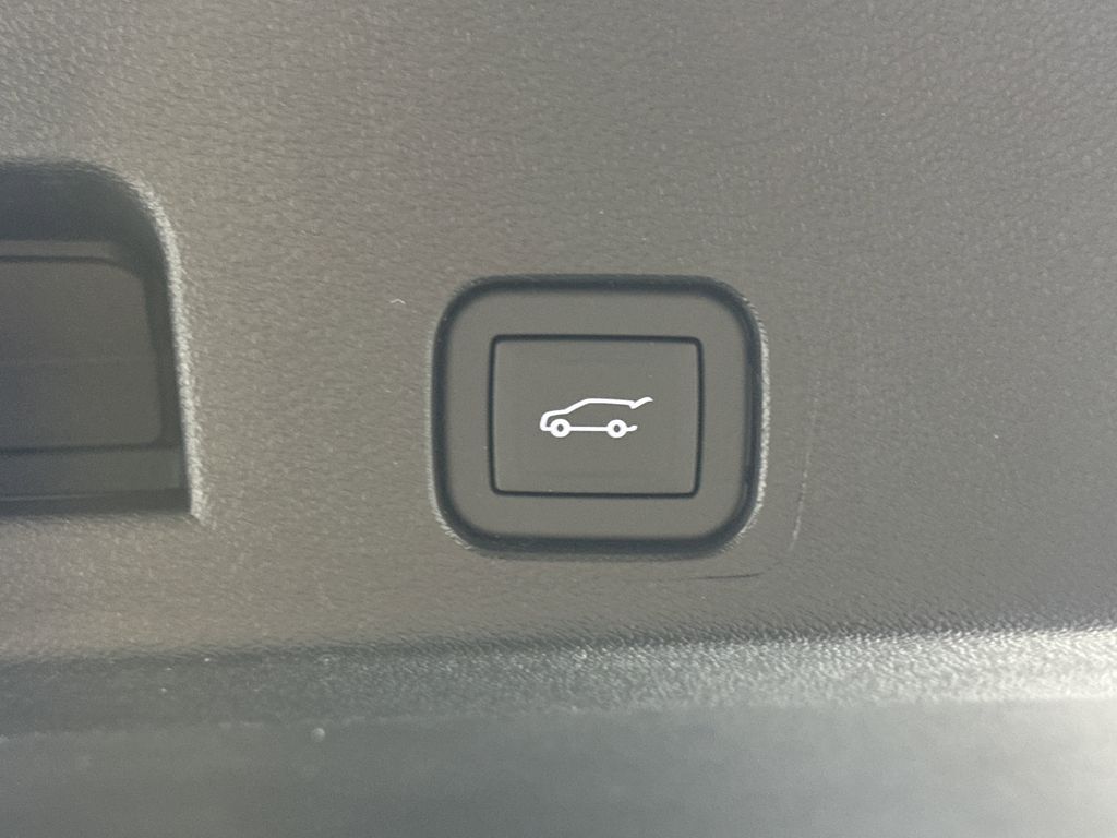 new 2025 GMC Acadia car, priced at $45,030