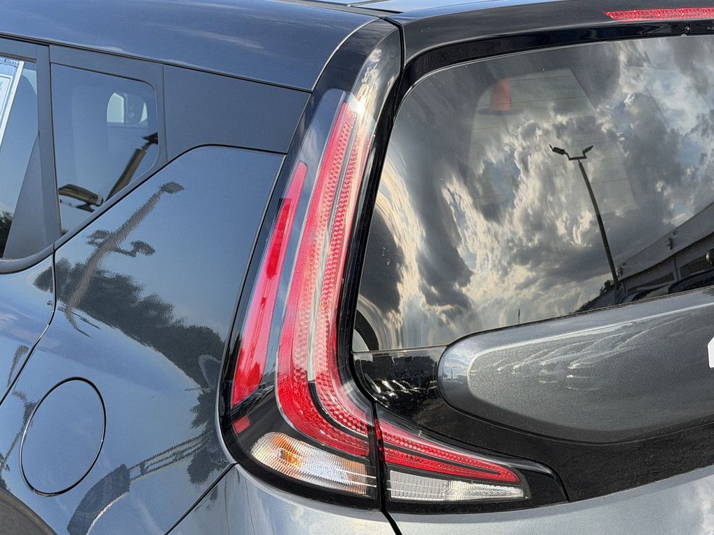 new 2025 Kia Soul car, priced at $25,042