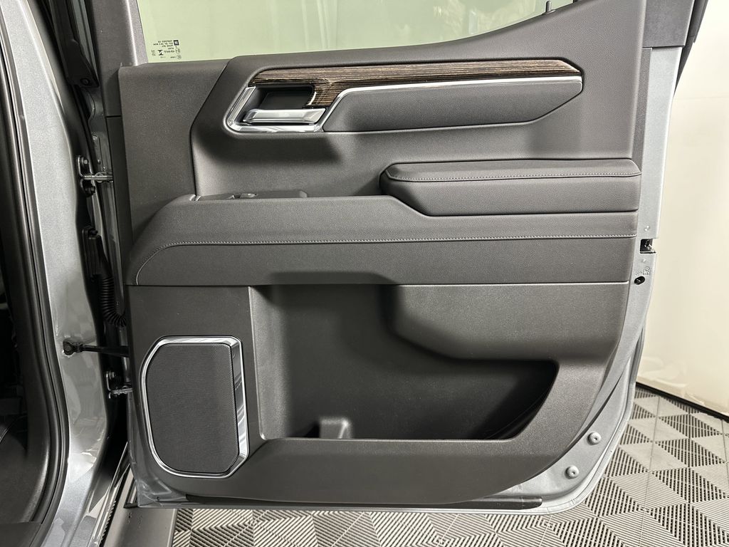 new 2025 GMC Sierra 1500 car, priced at $62,224