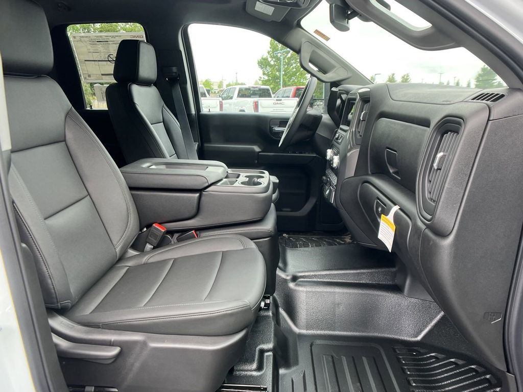 new 2024 GMC Sierra 2500HD car, priced at $54,218