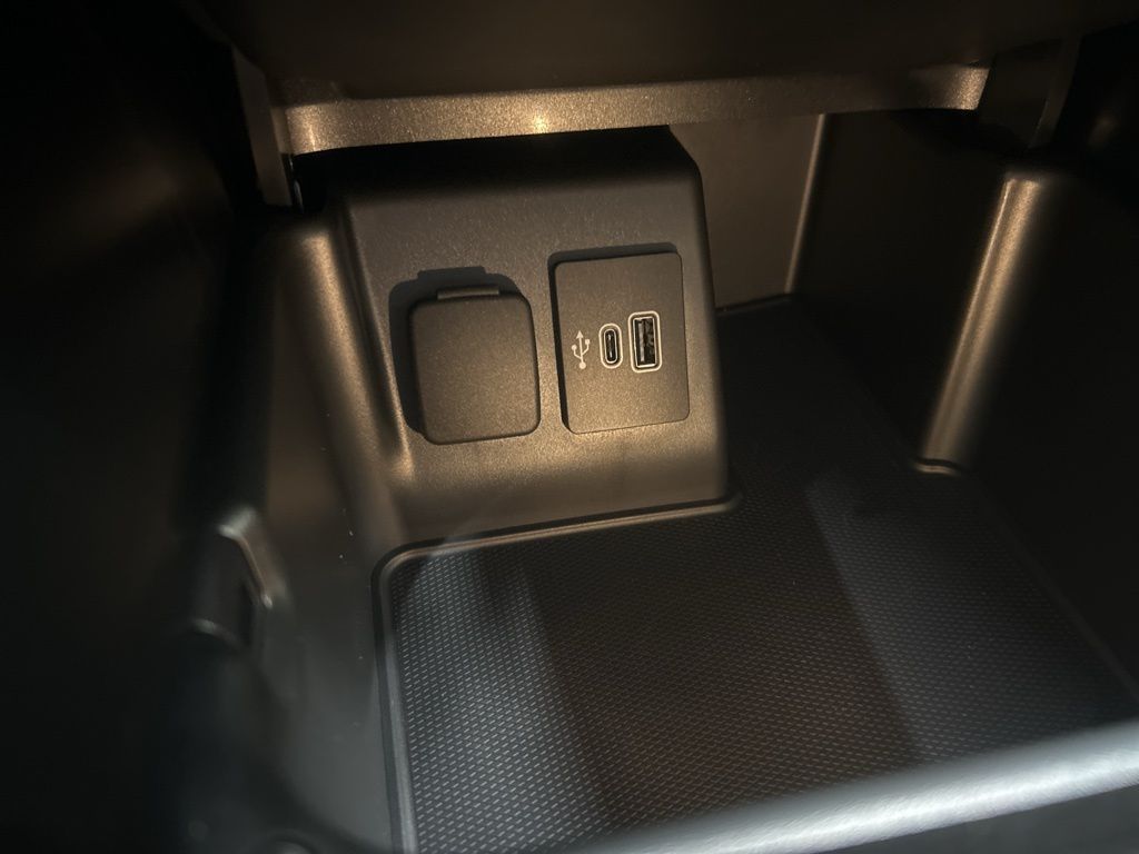 new 2025 Ford Explorer car, priced at $40,905