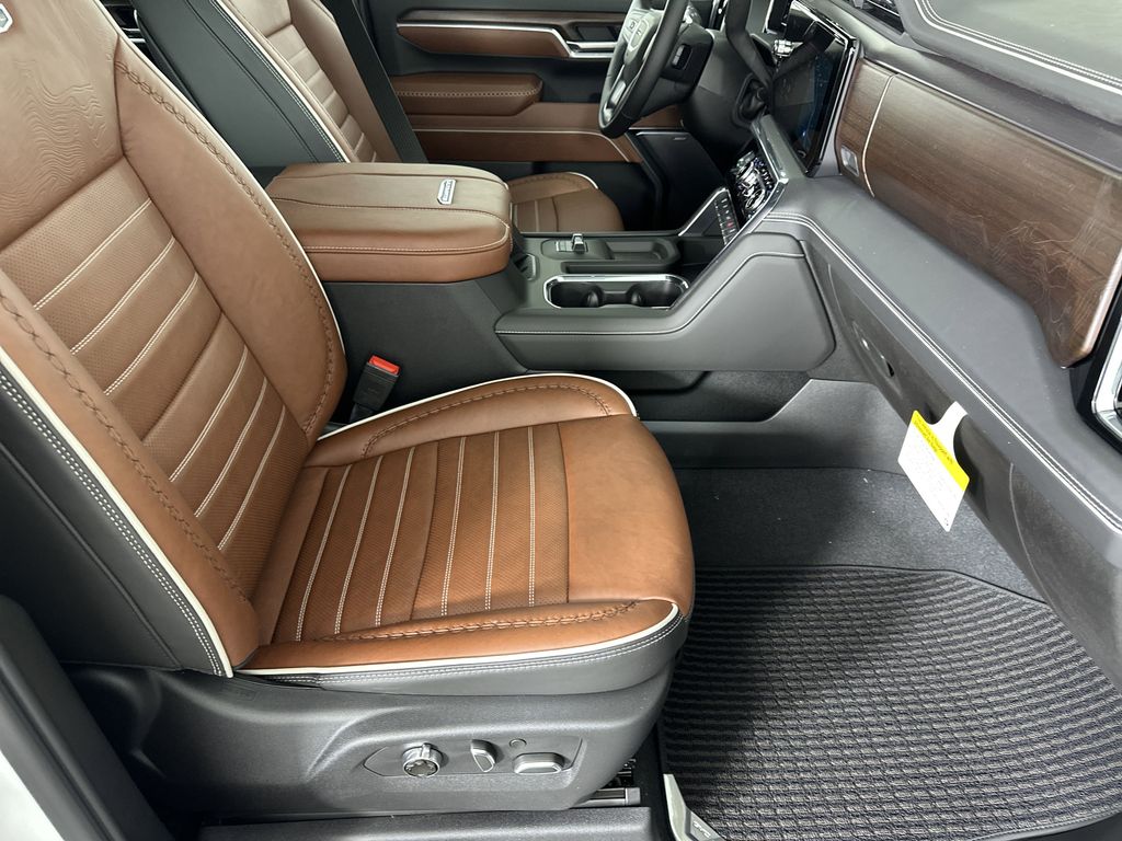 new 2025 GMC Sierra 2500HD car, priced at $93,552