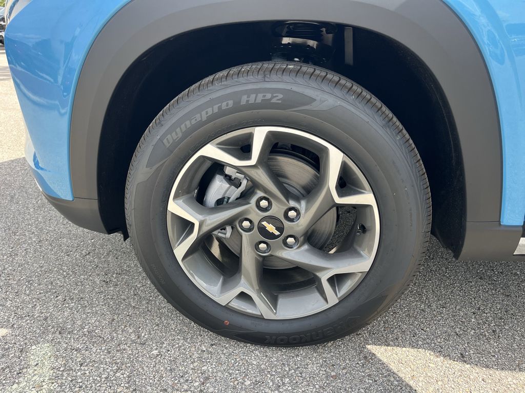 new 2025 Chevrolet Trax car, priced at $23,241