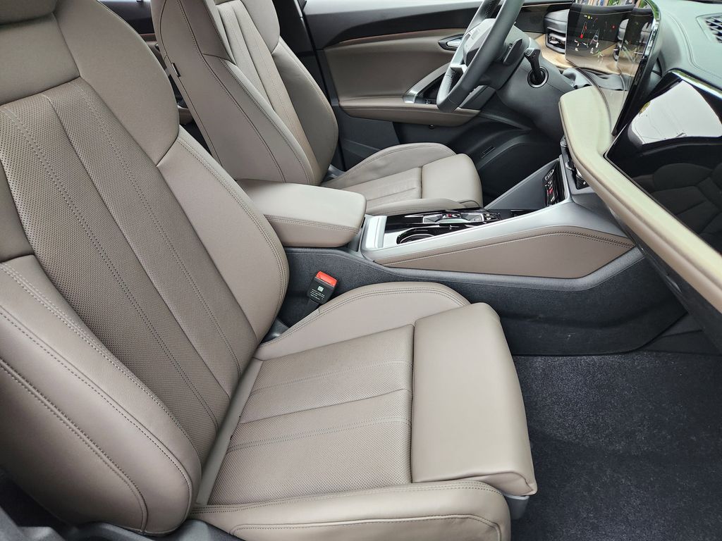 new 2025 Audi Q5 car, priced at $60,975
