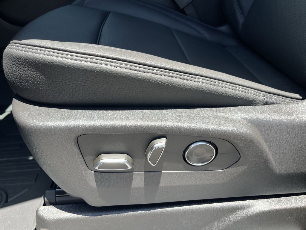 new 2025 GMC Yukon XL car, priced at $86,285