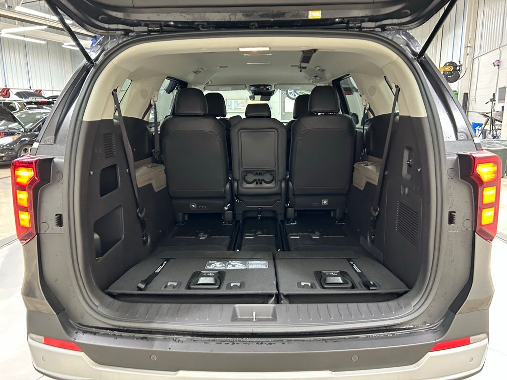 new 2026 Kia Carnival car, priced at $39,027