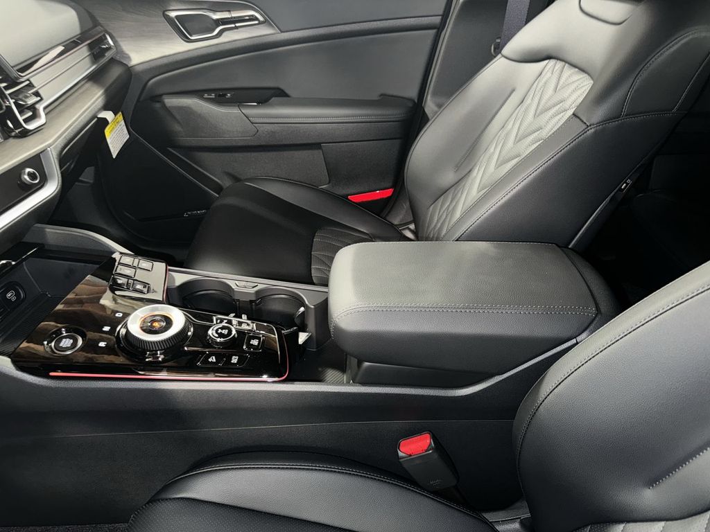 new 2025 Kia Sportage Plug-In Hybrid car, priced at $45,893