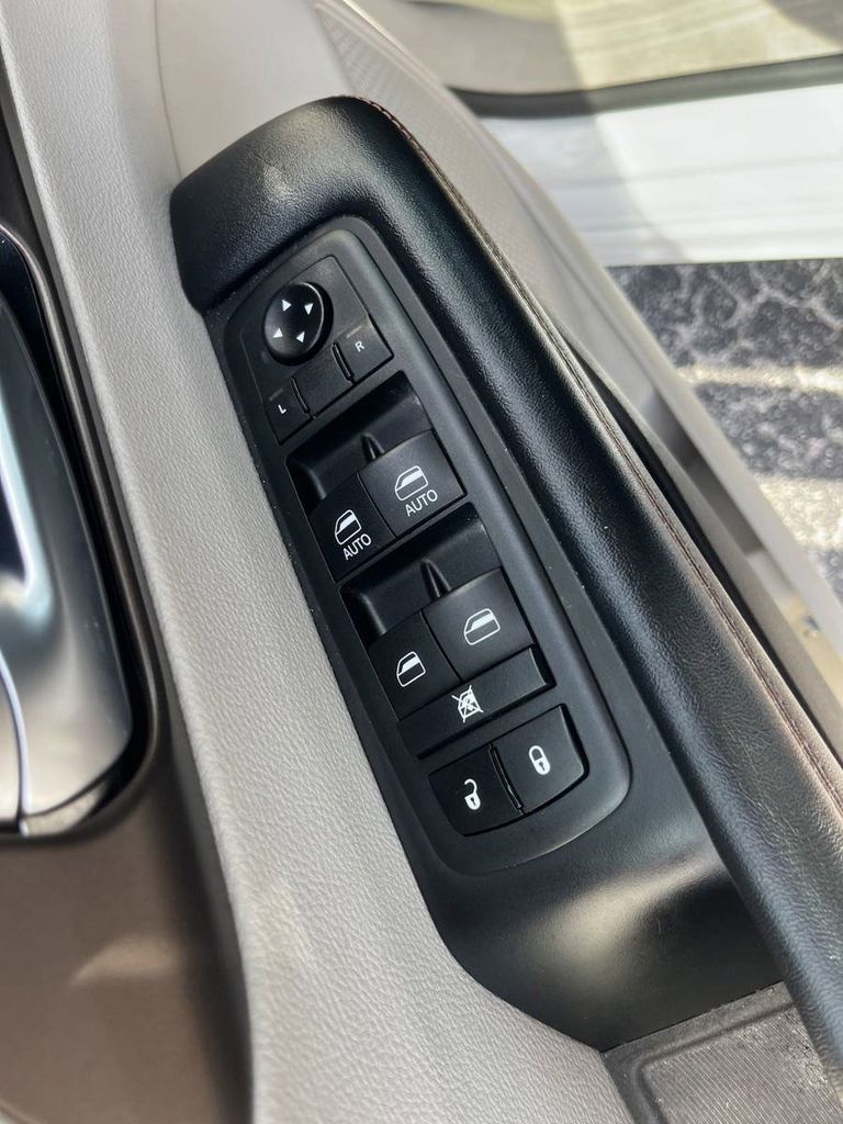 used 2019 Chrysler Pacifica car, priced at $13,991