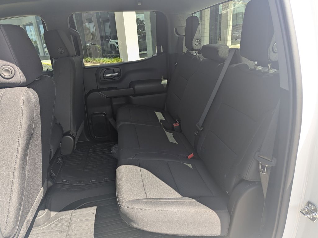 new 2026 GMC Sierra 1500 car, priced at $39,170