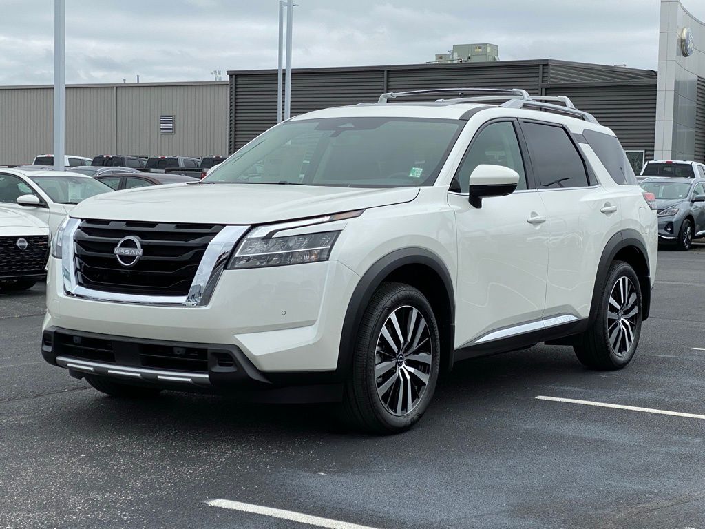 new 2024 Nissan Pathfinder car, priced at $45,235