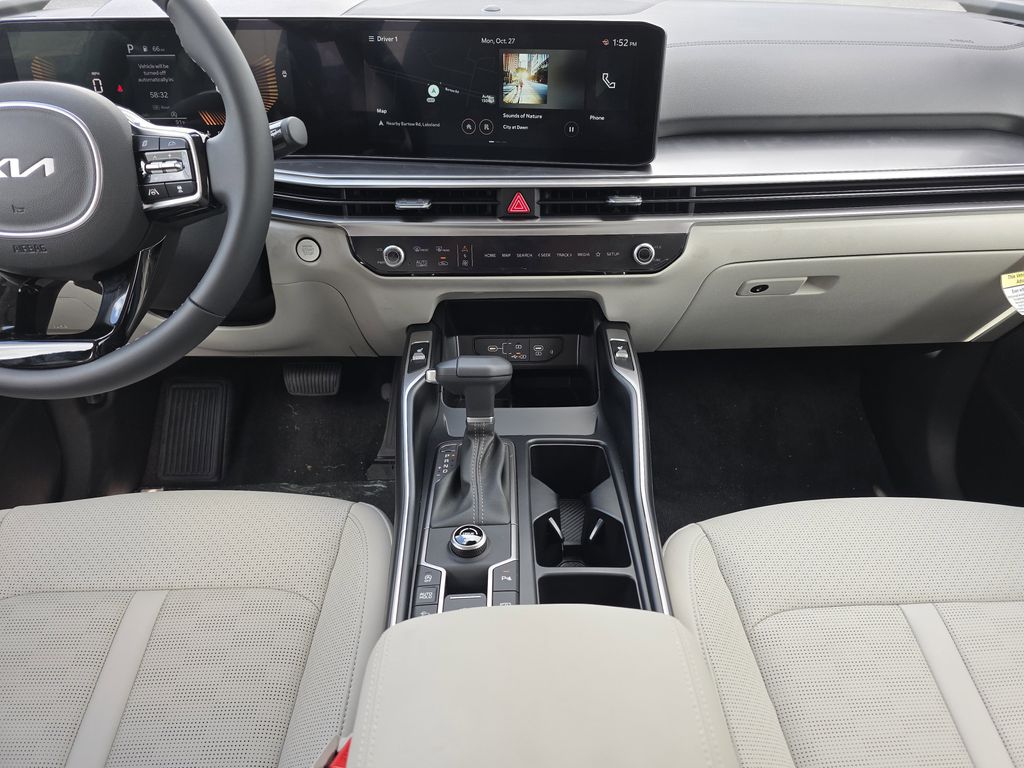 new 2025 Kia Sorento car, priced at $31,148