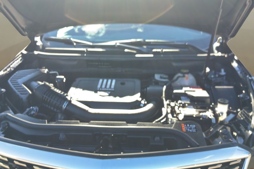 used 2024 Cadillac XT5 car, priced at $35,400
