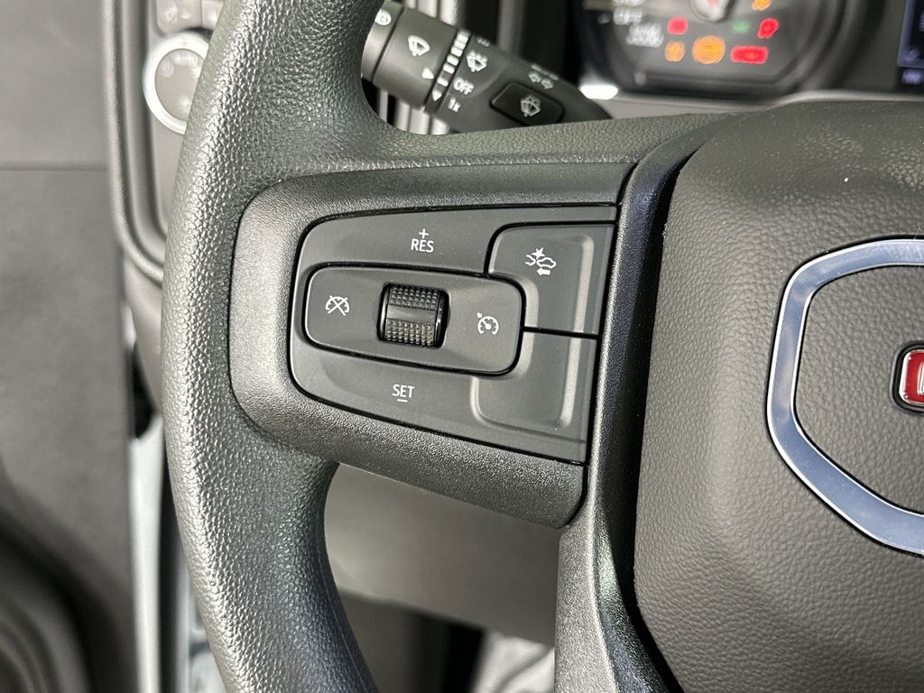 new 2025 GMC Sierra 1500 car, priced at $33,145