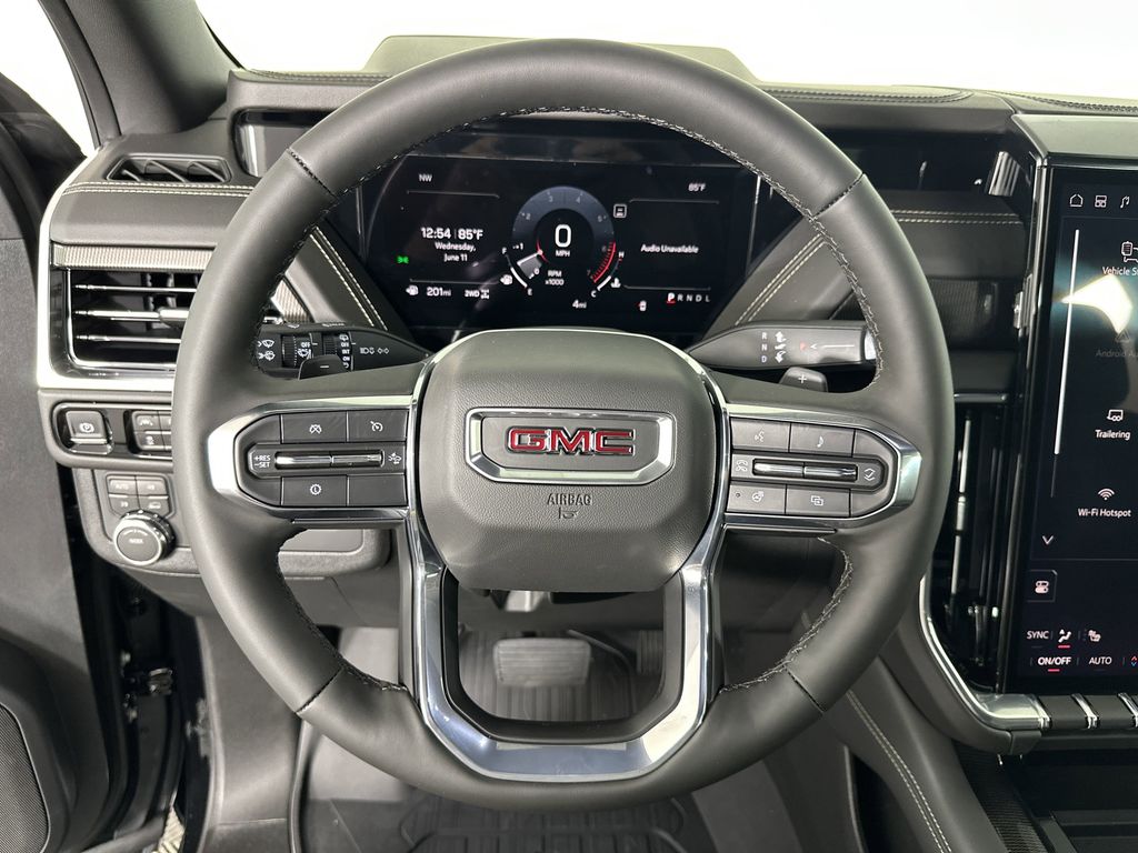new 2025 GMC Yukon car, priced at $76,529