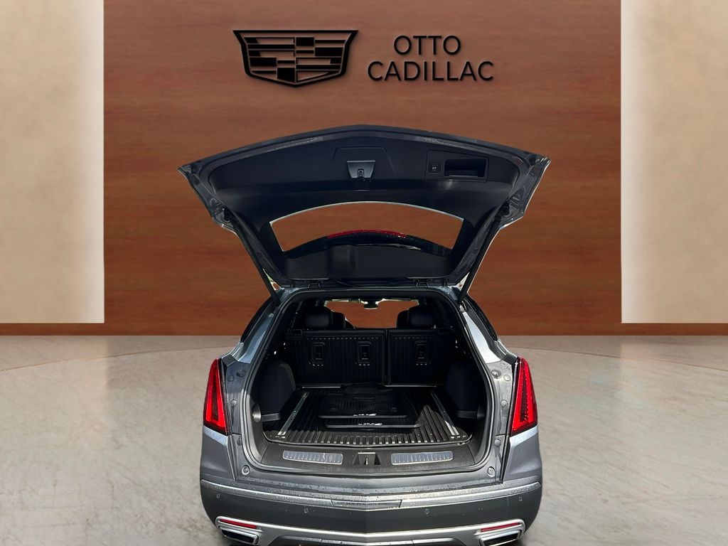 used 2022 Cadillac XT5 car, priced at $29,950