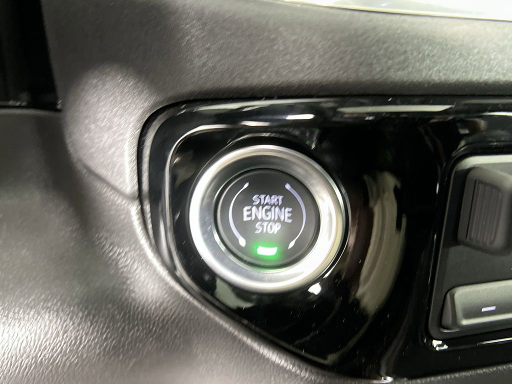 new 2025 GMC Sierra 1500 car, priced at $61,974